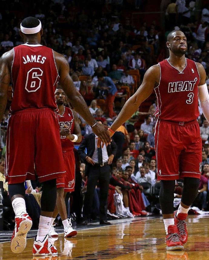 [NBA]又一个盖帽！哈珀反击被杨瀚森无情帽下