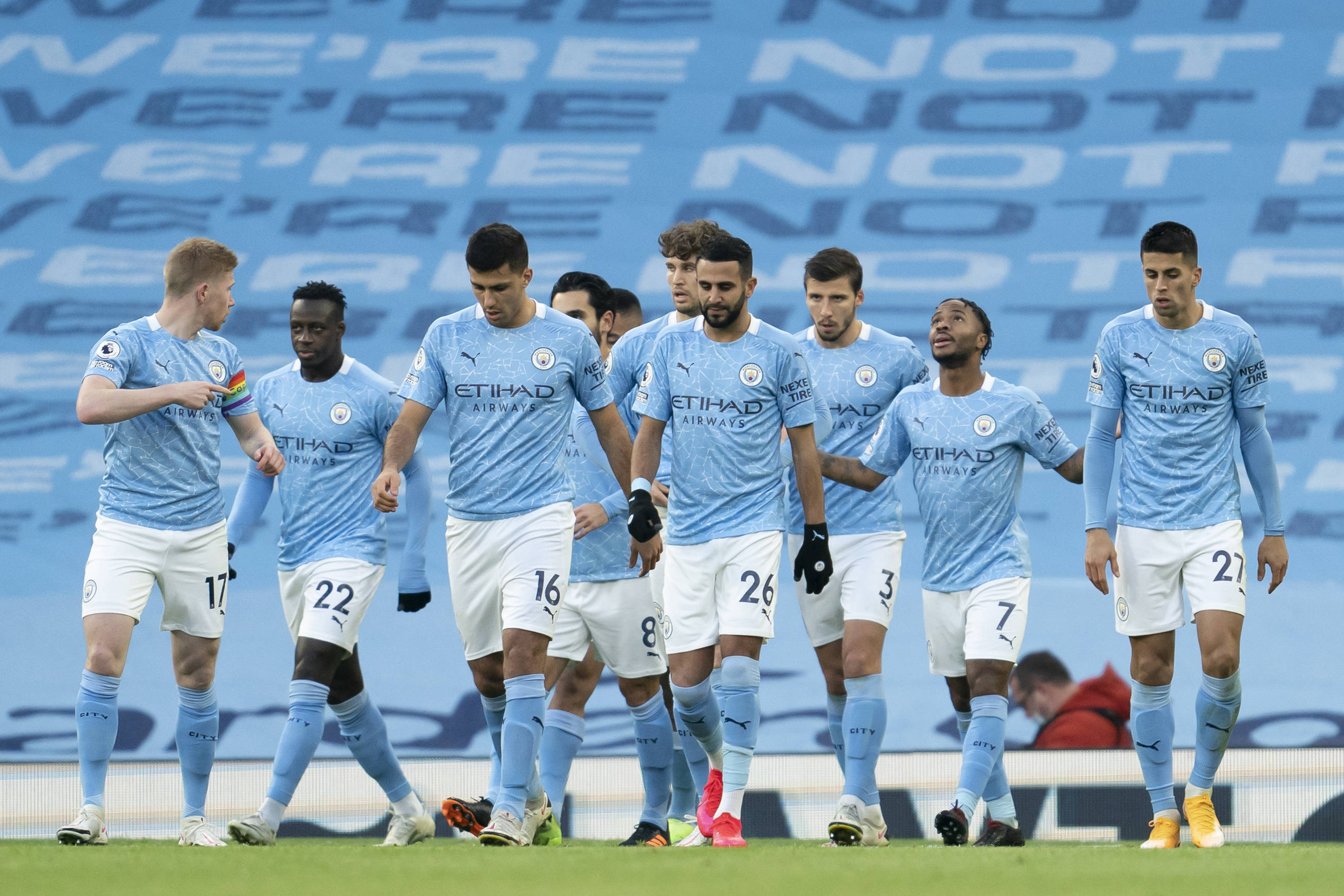 郭艾伦斩获MVP，终于圆梦，球迷释然